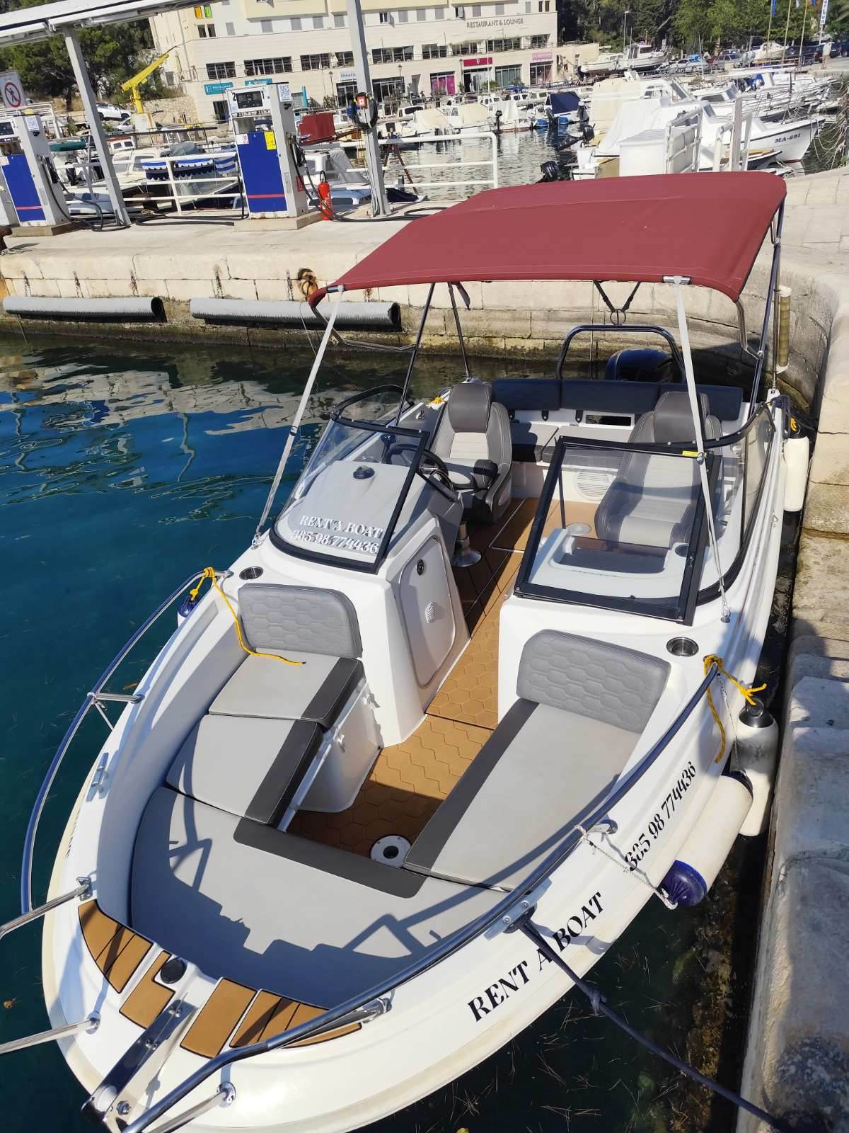 Jeanneau Cap Camarat Makarska