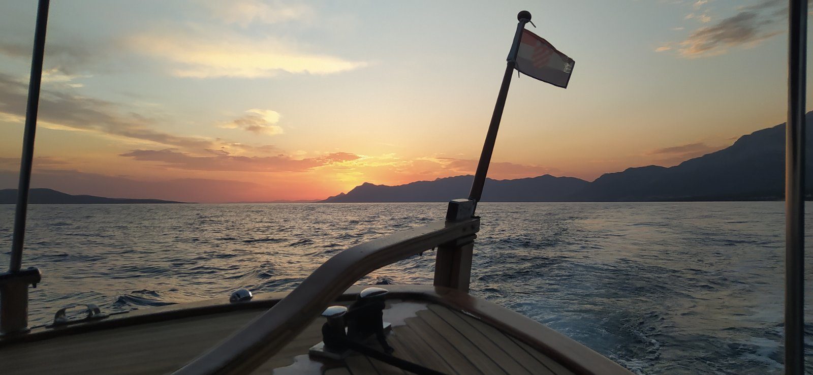 Romantična sunset tura Makarska